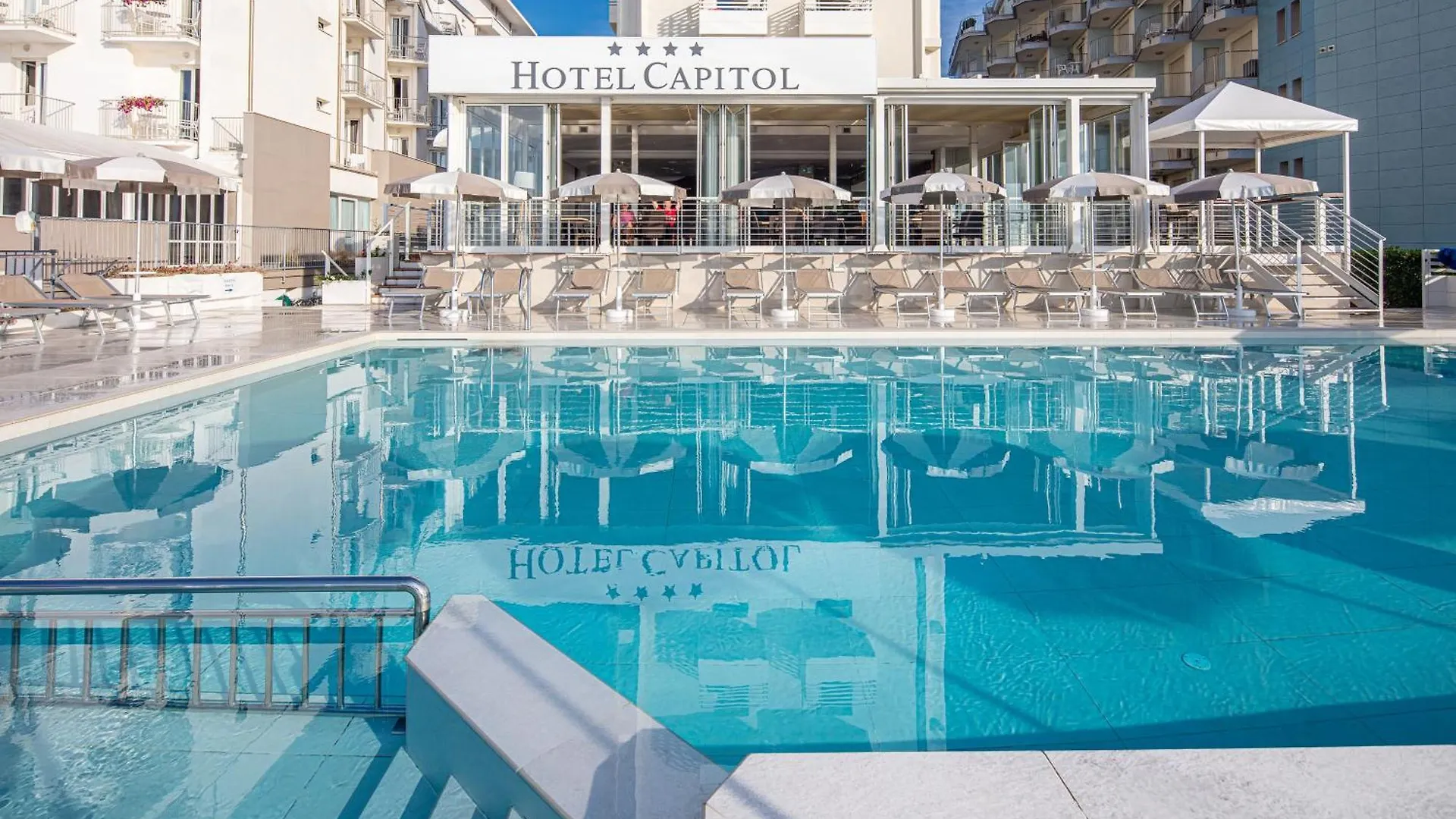 Hotel Capitol Lido di Jesolo 4*,  Italy